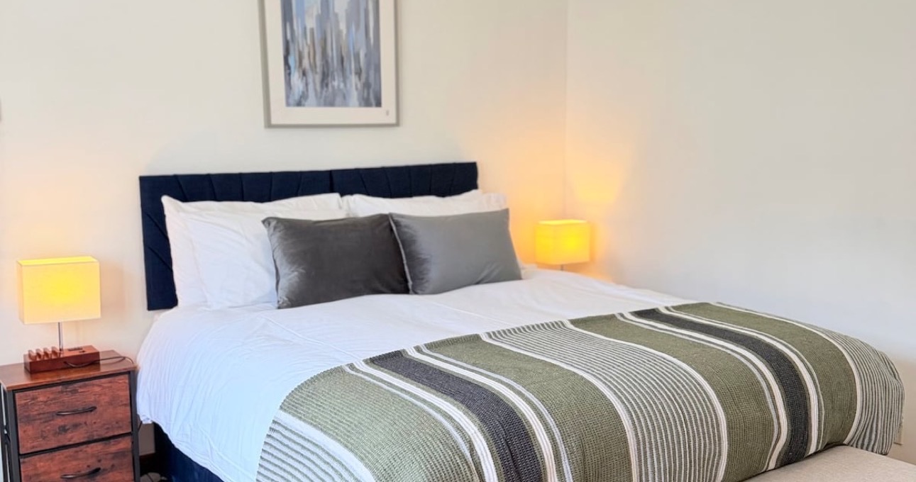 4 bedroom furnished house in Banbury